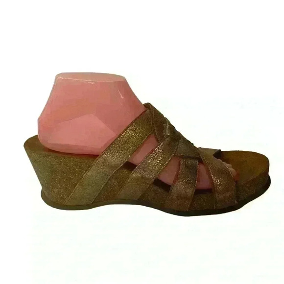 FLY London Gily Women's Metallic Gold Wedges Sandals Slip On Size 41 / 10-10.5 - Picture 9 of 10